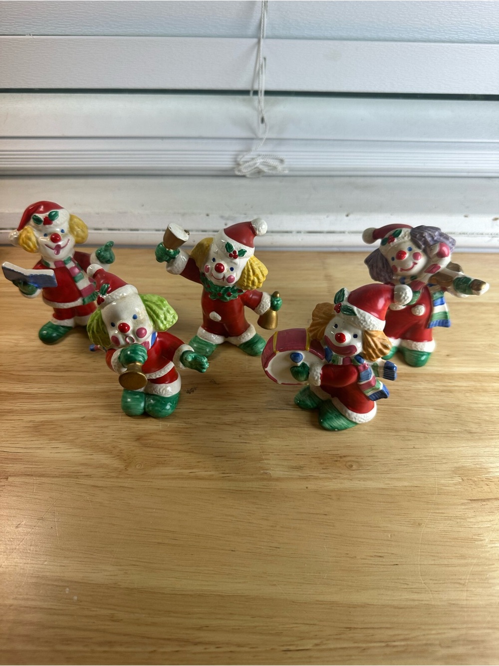 1950 napcoware Holiday Clowns Figurine Set - made in Japan